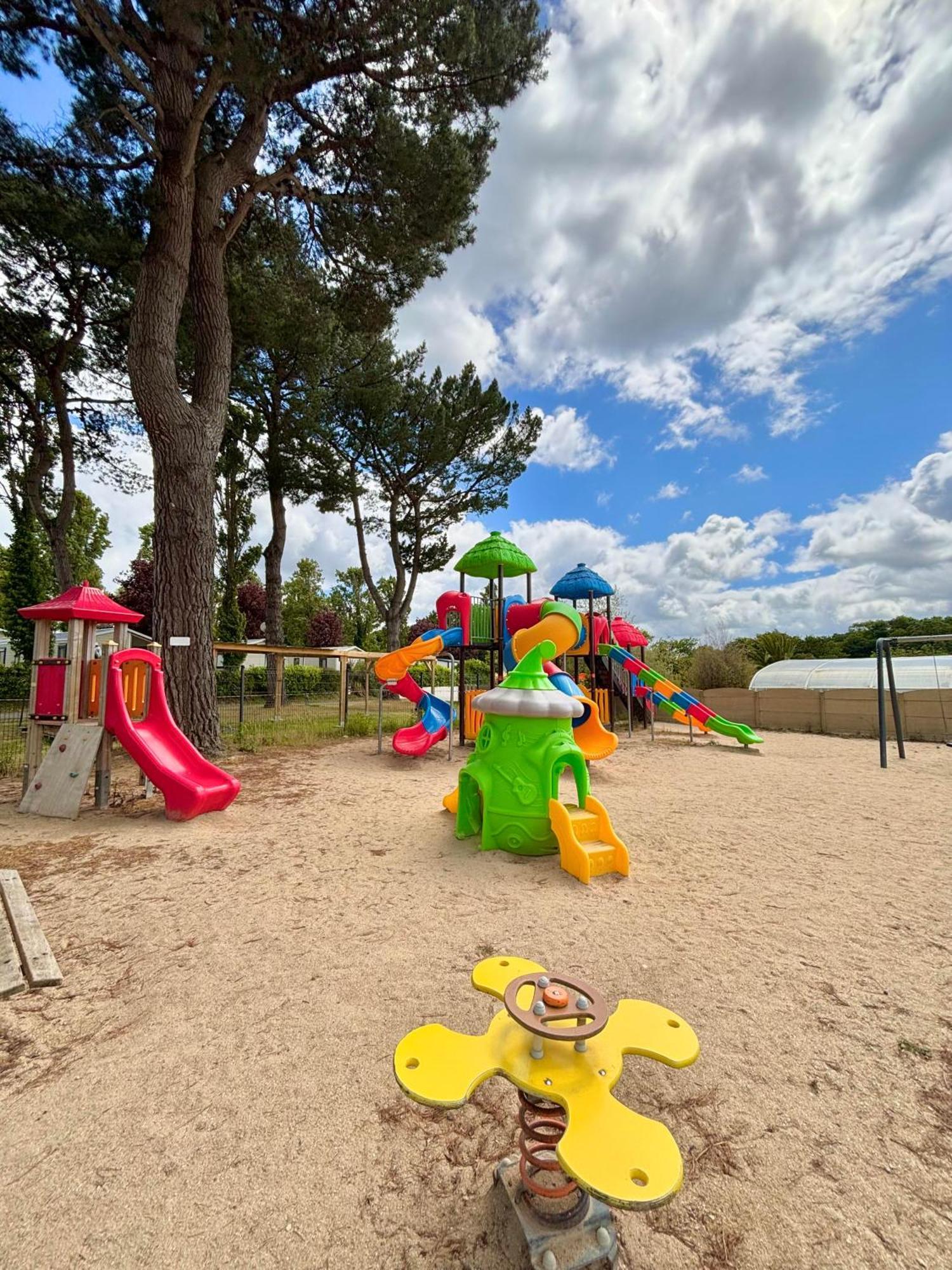 Hotel Camping Le Panoramic Binic Exterior foto