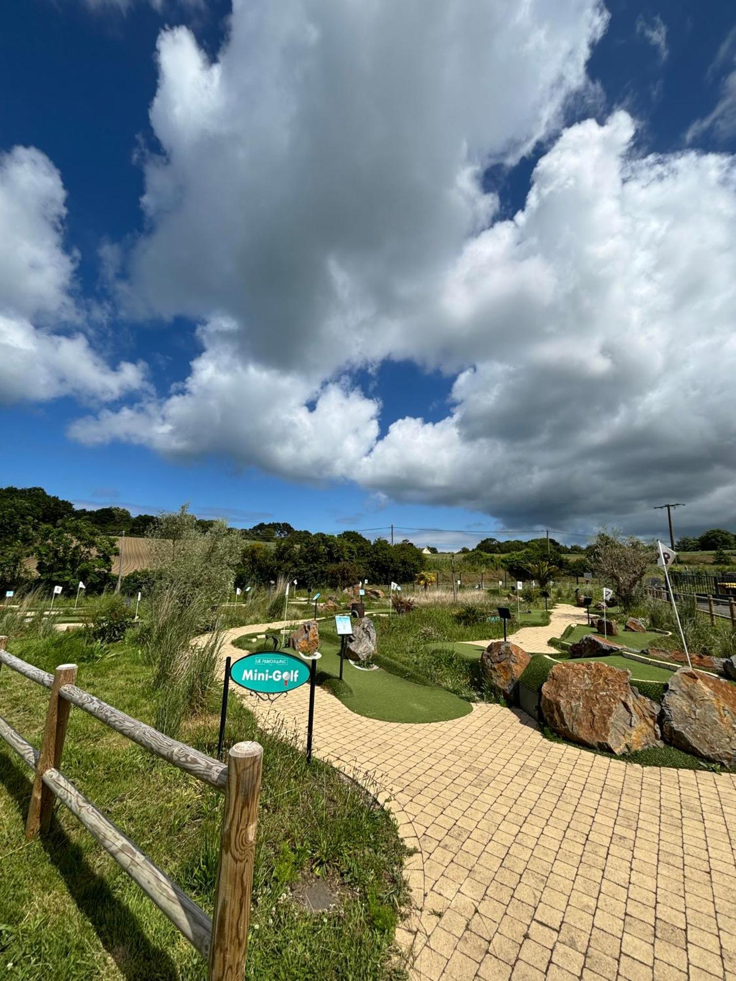 Hotel Camping Le Panoramic Binic Exterior foto